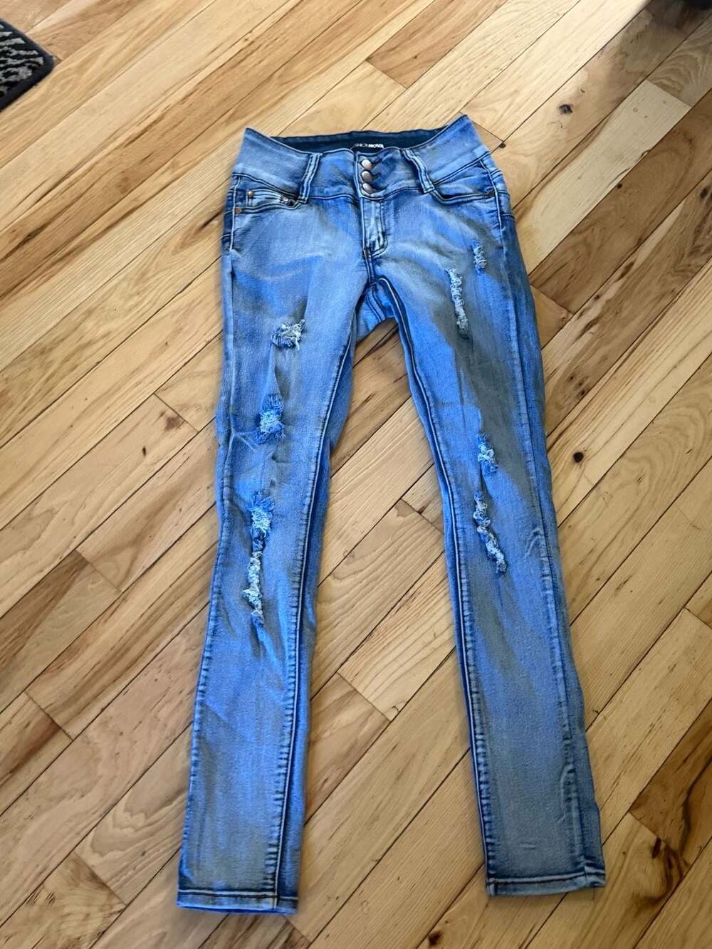 Fashion Nova Distressed High-Waist Skinny Jeans Size 3